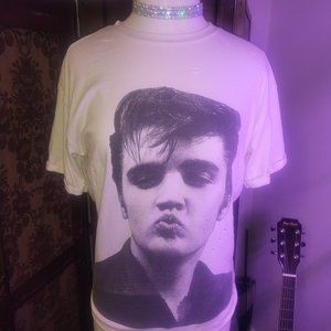 KISSABLE ELVIS PRESLEY T SHIRT